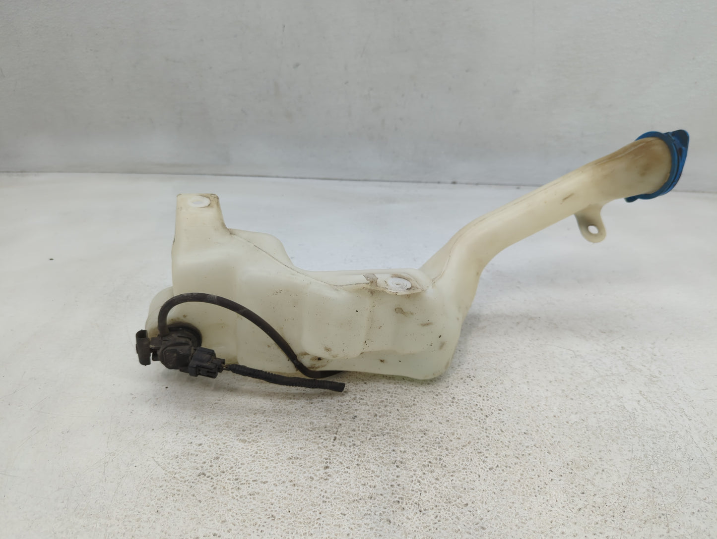 2013-2017 Honda Accord Windshield Washer Fluid Reservoir Bottle Oem - Oemusedautoparts1.com
