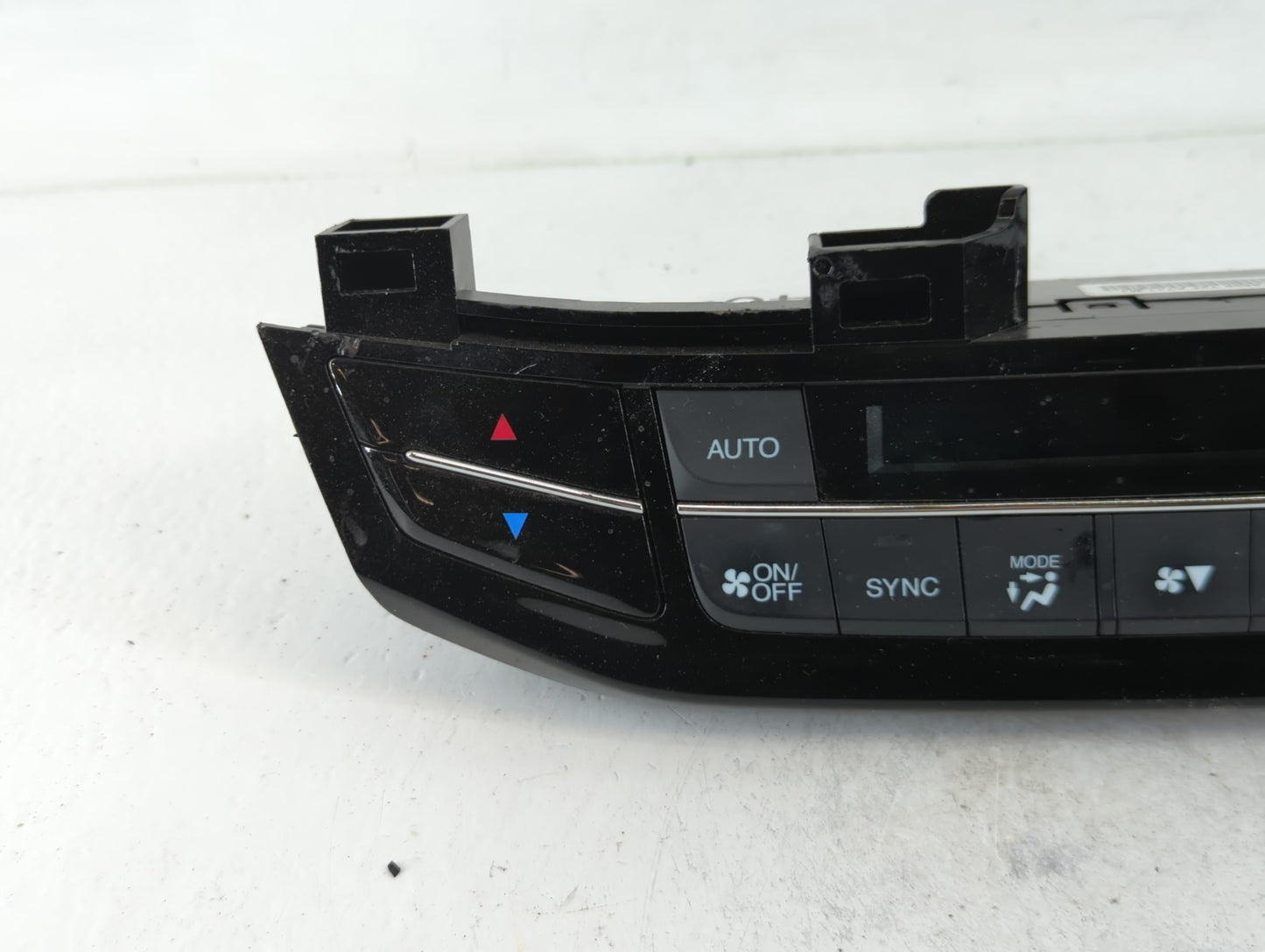 2016-2017 Honda Accord Climate Control Module Temperature AC/Heater Replacement P/N:NH892L Fits Fits 2016 2017 OEM Used Auto