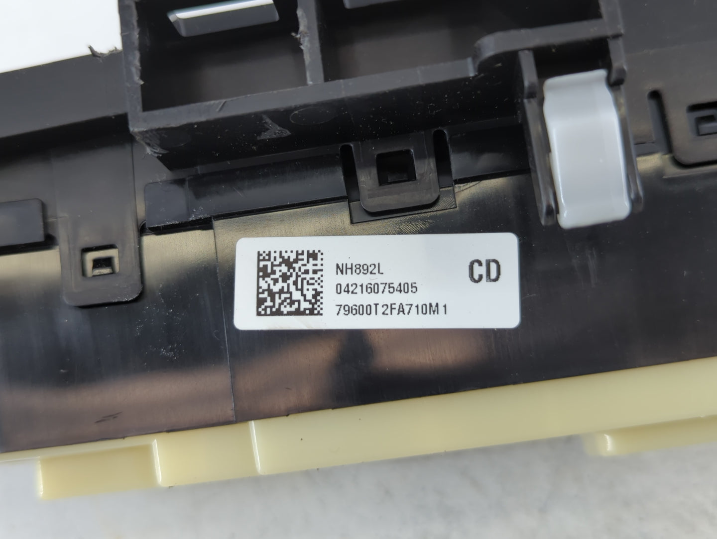 2016-2017 Honda Accord Climate Control Module Temperature AC/Heater Replacement P/N:NH892L Fits Fits 2016 2017 OEM Used Auto