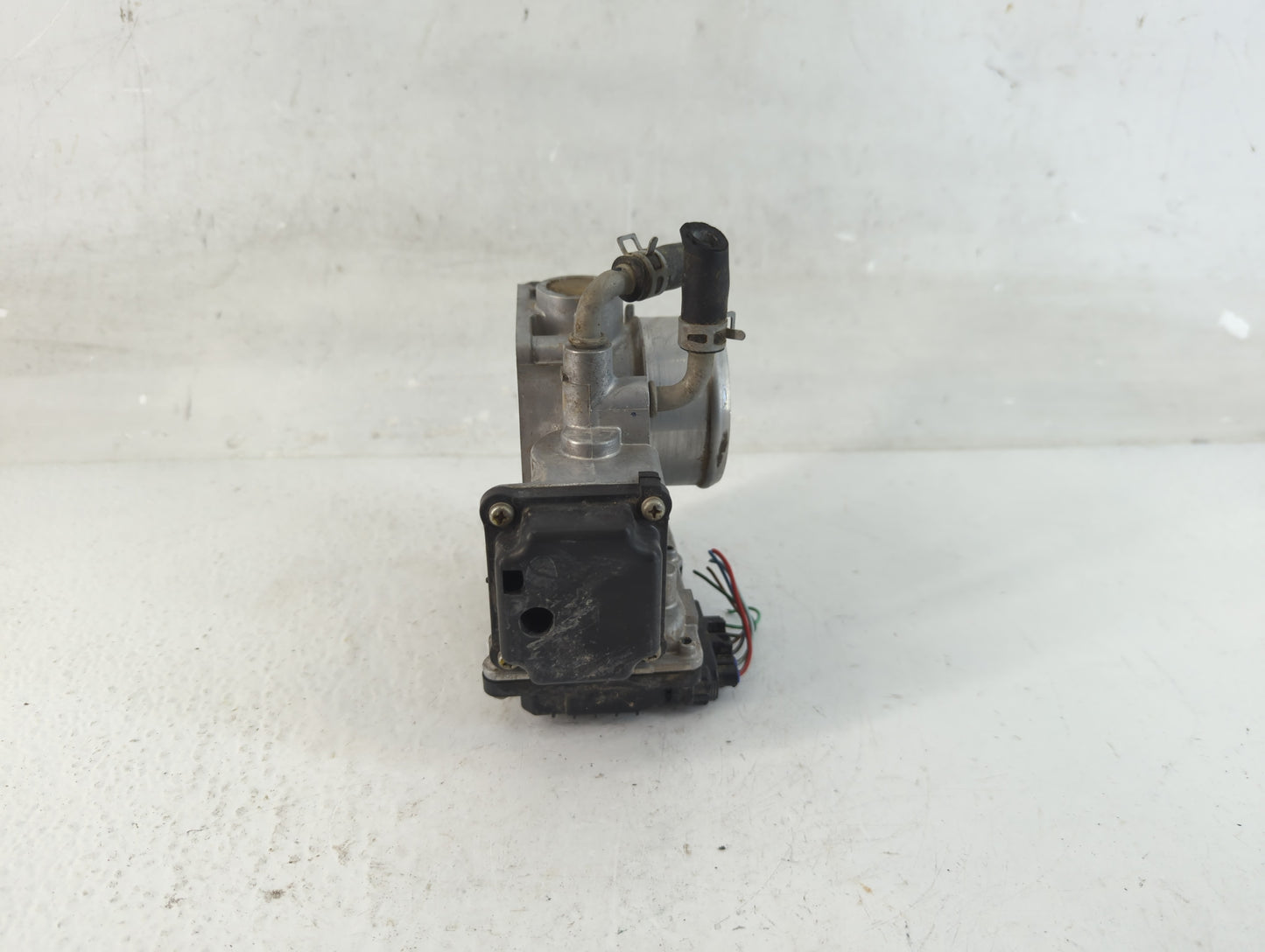 2016-2022 Honda Civic Throttle Body P/N:M60226 240148 Fits Fits 2016 2017 2018 2019 2020 2021 2022 OEM Used Auto Parts - Oem