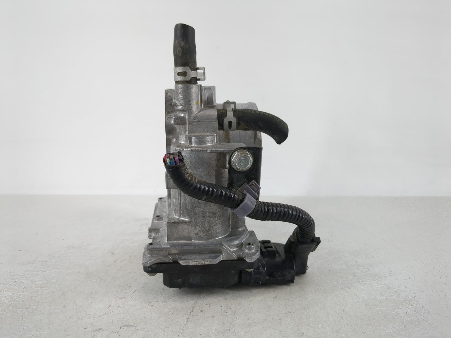 2016-2022 Honda Civic Throttle Body P/N:M60527 GMH1A Fits Fits 2016 2017 2018 2019 2020 2021 2022 OEM Used Auto Parts - Oemu
