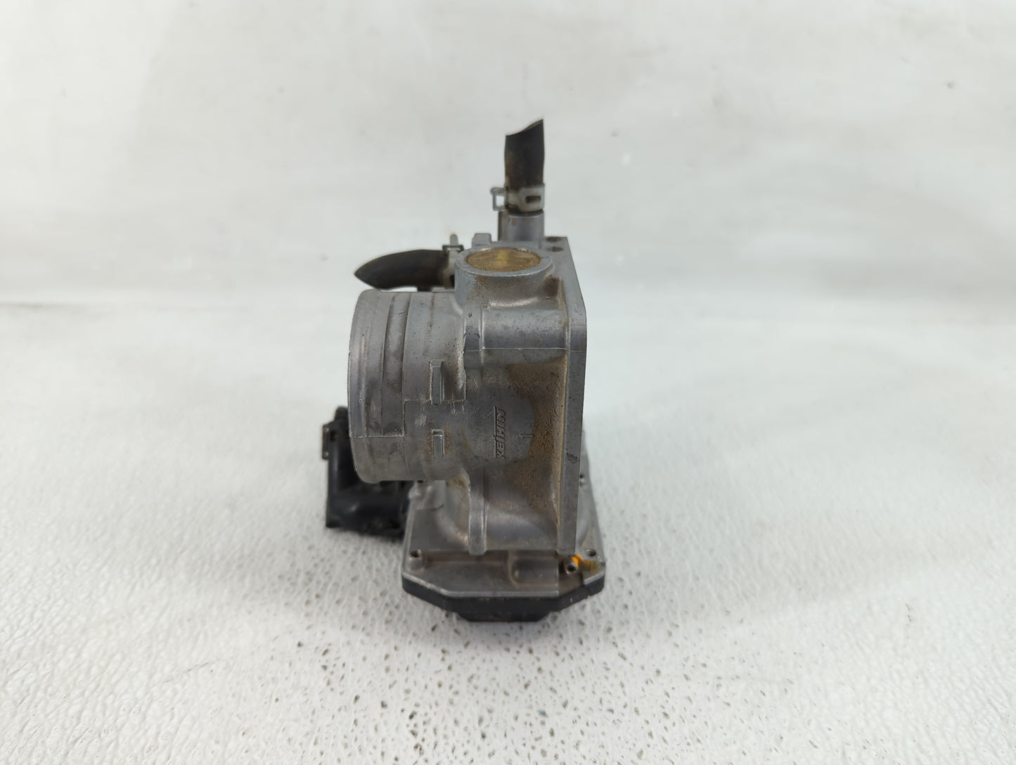 2016-2022 Honda Civic Throttle Body P/N:M60911 GMH1A Fits Fits 2016 2017 2018 2019 2020 2021 2022 OEM Used Auto Parts - Oemu