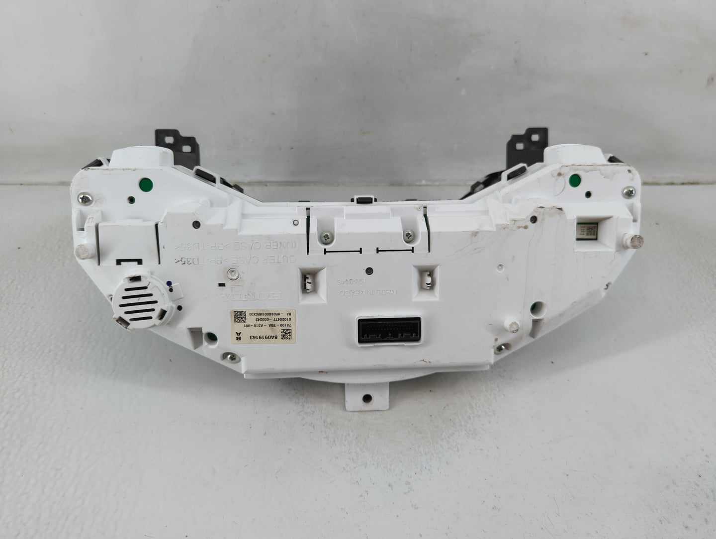 2016-2018 Honda Civic Instrument Cluster Speedometer Gauges P/N:78100-TBA-A310-M1 Fits Fits 2016 2017 2018 OEM Used Auto Par