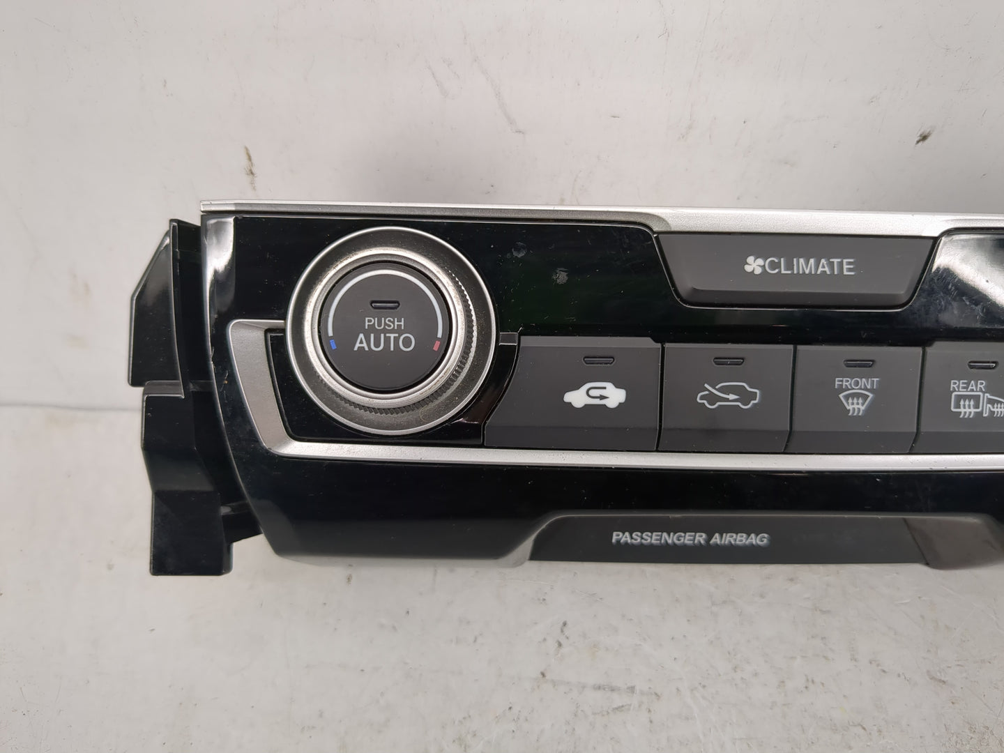 2016-2021 Honda Civic Climate Control Module Temperature AC/Heater Replacement P/N:79600TBAA310M1 Fits OEM Used Auto Parts -