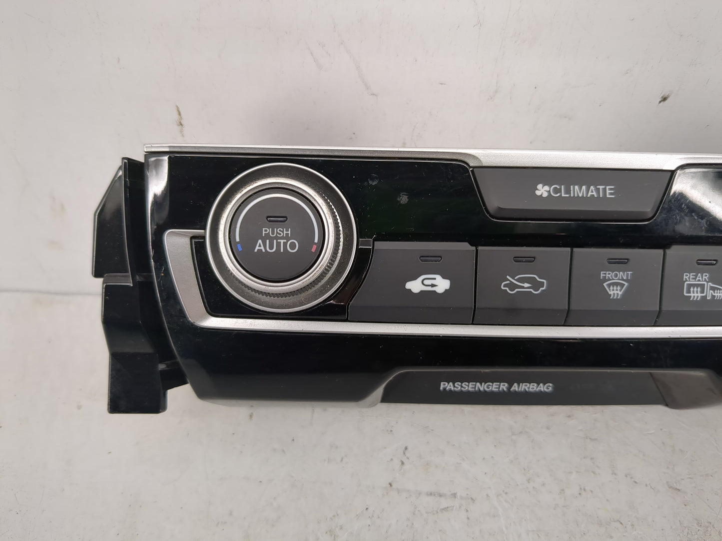 2016-2021 Honda Civic Climate Control Module Temperature AC/Heater Replacement P/N:79600TBAA310M1 Fits OEM Used Auto Parts -