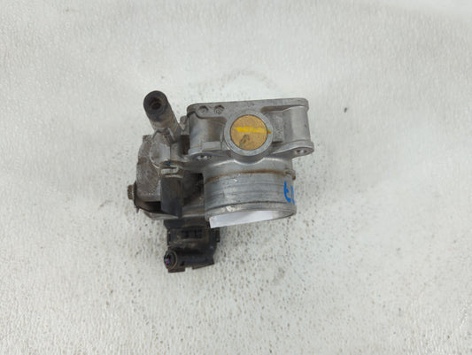 2016-2022 Honda Civic Throttle Body P/N:M40227 M60911, GMH1A Fits Fits 2016 2017 2018 2019 2020 2021 2022 OEM Used Auto Parts