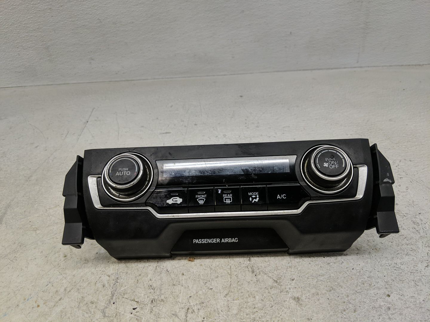 2016-2021 Honda Civic Climate Control Module Temperature AC/Heater Replacement P/N:79600TBAA110M1 Fits OEM Used Auto Parts -