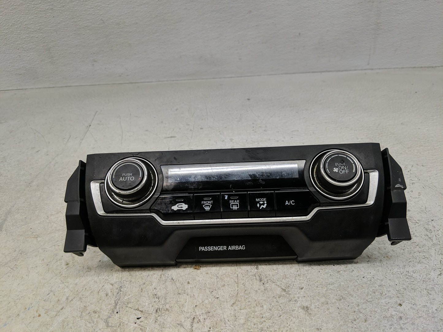 2016-2021 Honda Civic Climate Control Module Temperature AC/Heater Replacement P/N:79600TBAA110M1 Fits OEM Used Auto Parts -