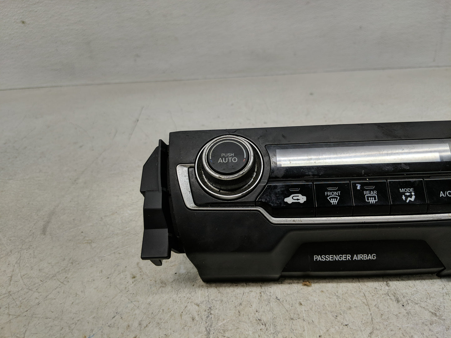 2016-2021 Honda Civic Climate Control Module Temperature AC/Heater Replacement P/N:79600TBAA110M1 Fits OEM Used Auto Parts -