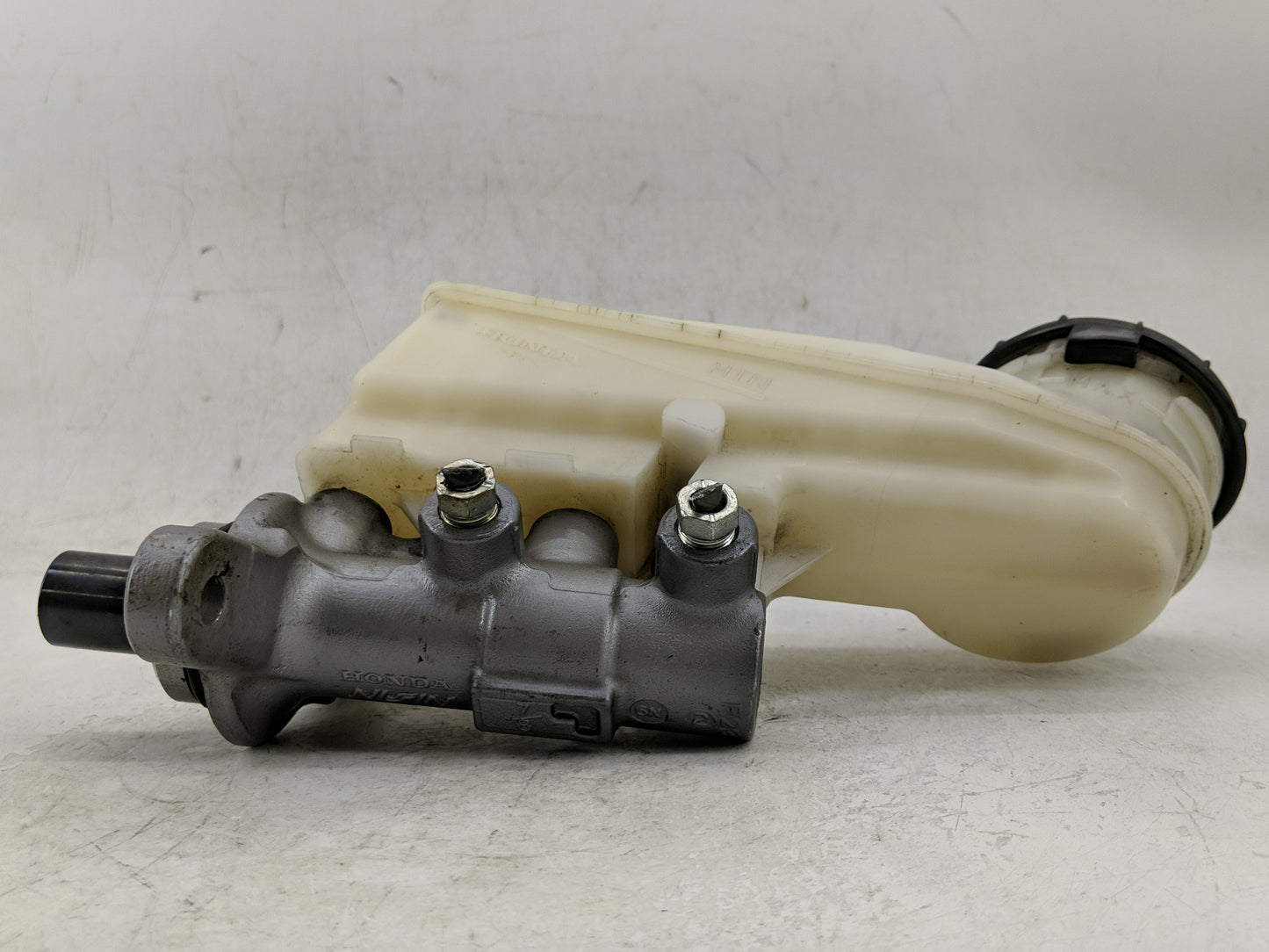 Honda Civic Brake Master Cylinder - Oemusedautoparts1.com