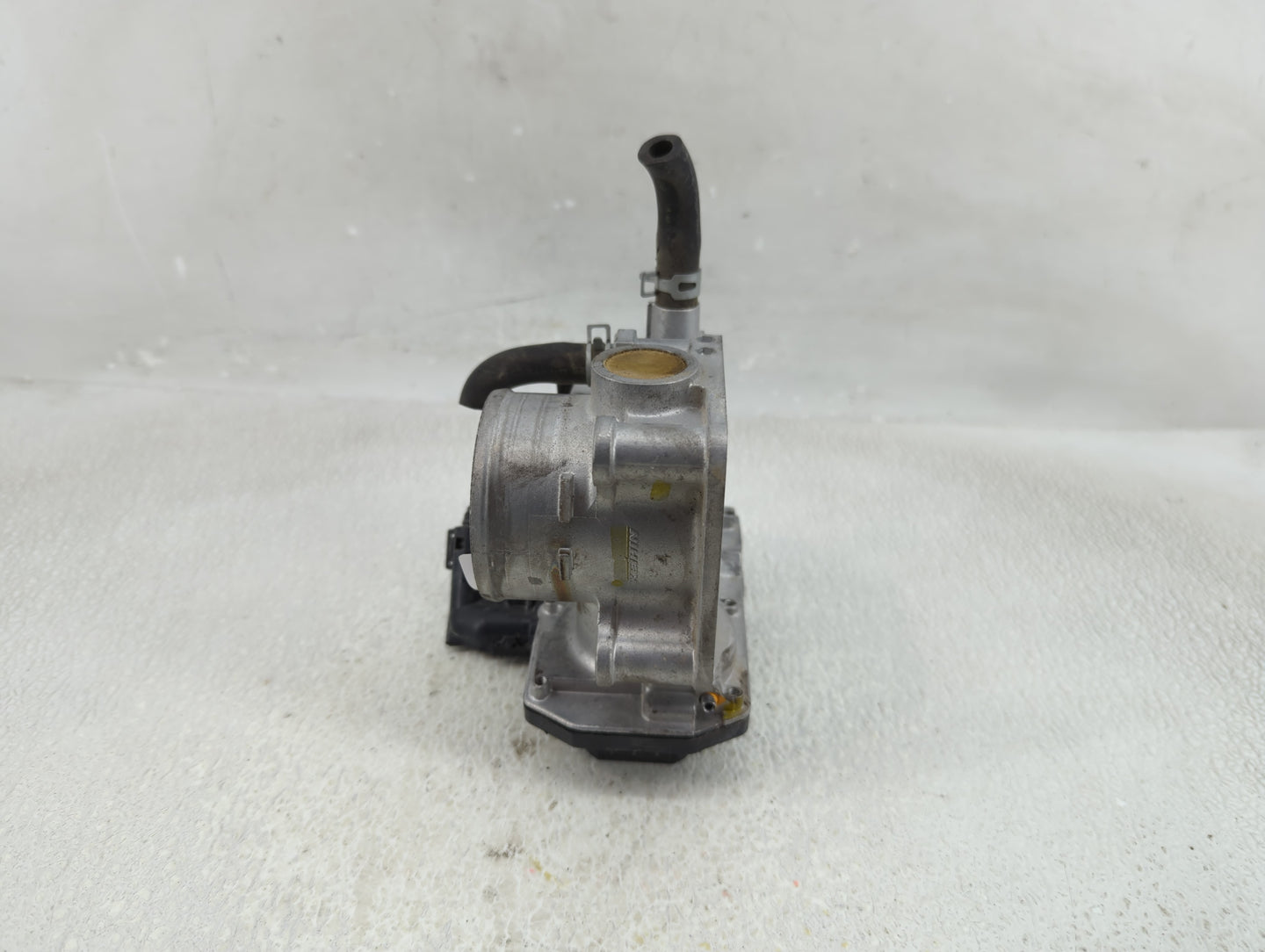 2016-2022 Honda Civic Throttle Body P/N:M40227 M60911, GMH1A Fits Fits 2016 2017 2018 2019 2020 2021 2022 OEM Used Auto Part
