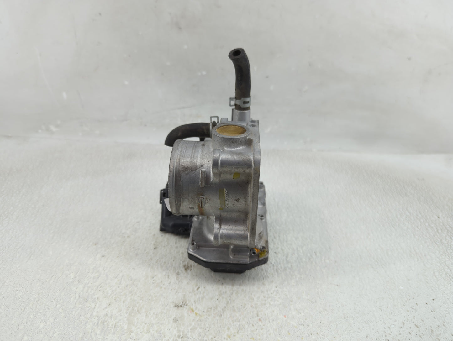 2016-2022 Honda Civic Throttle Body P/N:M40227 M60911, GMH1A Fits Fits 2016 2017 2018 2019 2020 2021 2022 OEM Used Auto Part
