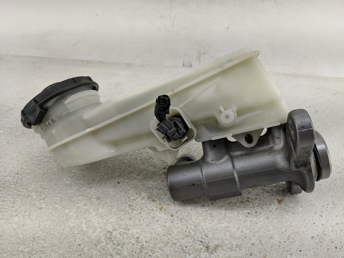 2016-2021 Honda Civic Brake Master Cylinder - Oemusedautoparts1.com