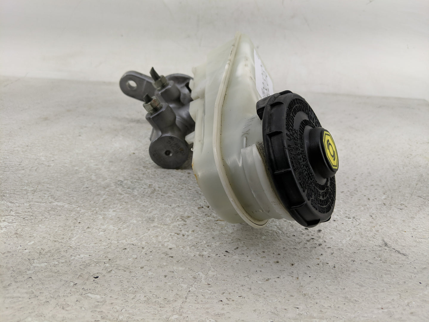 2016-2021 Honda Civic Brake Master Cylinder - Oemusedautoparts1.com