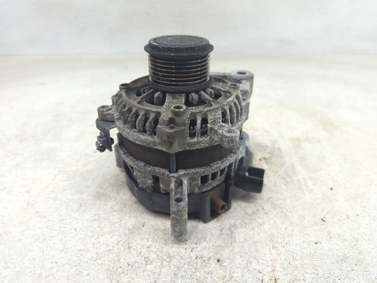 2016-2022 Honda Civic Alternator Replacement Generator Charging Assembly Engine OEM P/N:104211-3910 104211-3916 Fits OEM Use