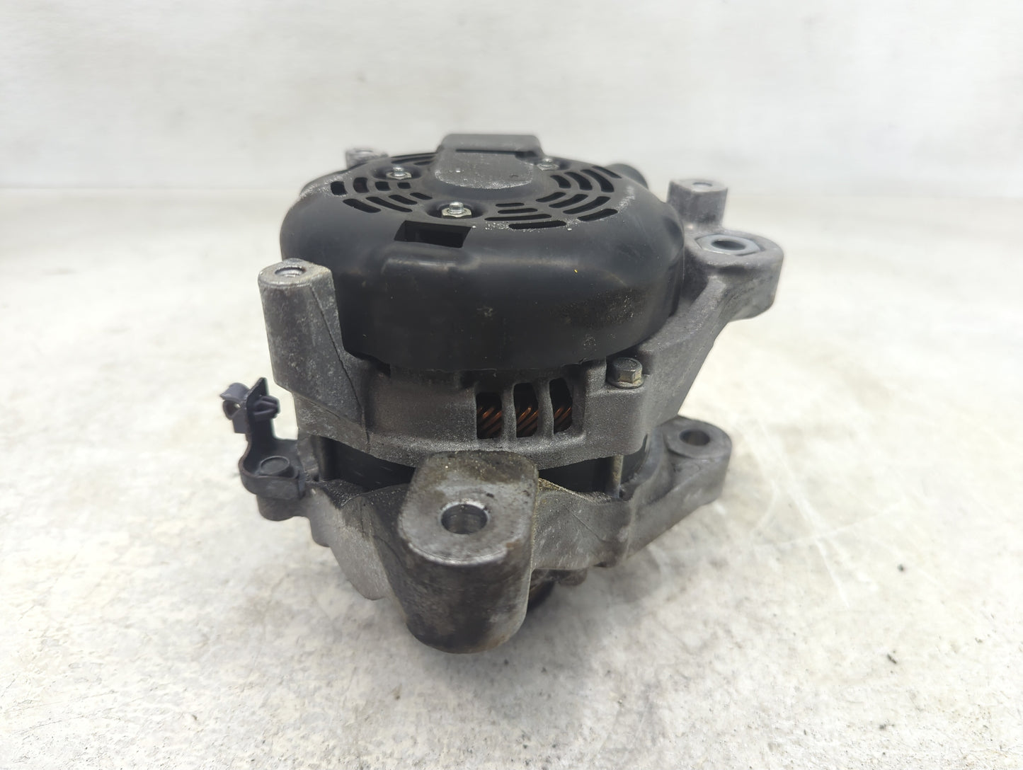 2016-2022 Honda Civic Alternator Replacement Generator Charging Assembly Engine OEM P/N:104211-3910 104211-3916 Fits OEM Use