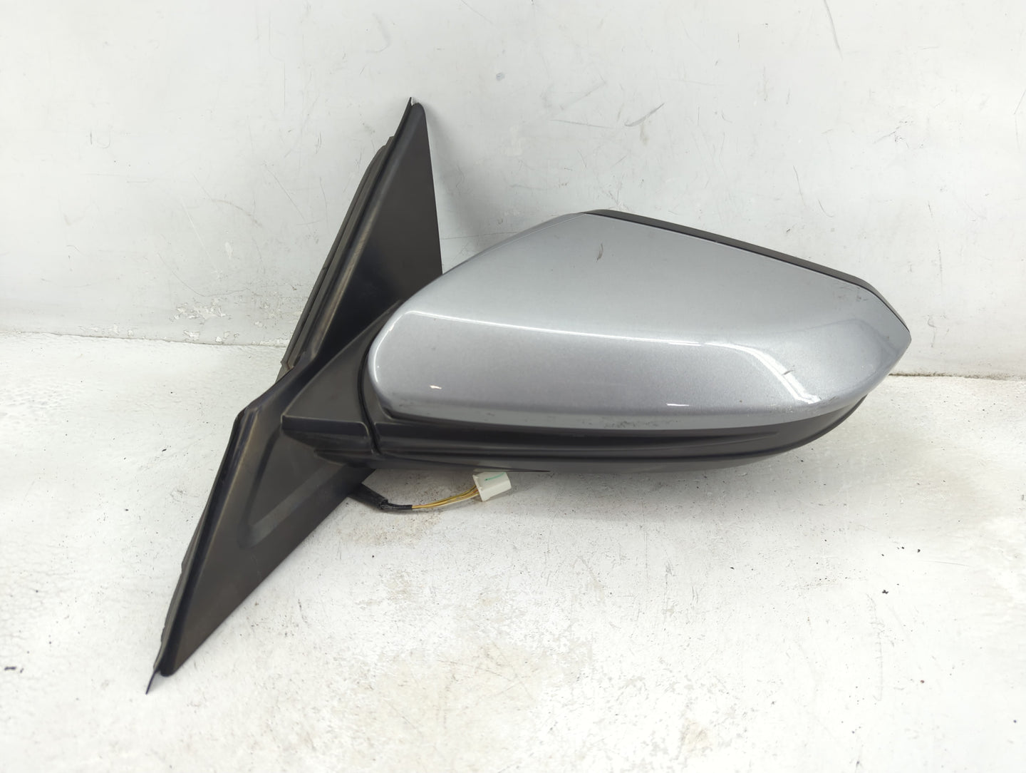 2016 Honda Civic Driver Side View Mirror - Left Door Mirror OEM Used - Oemusedautoparts1.com