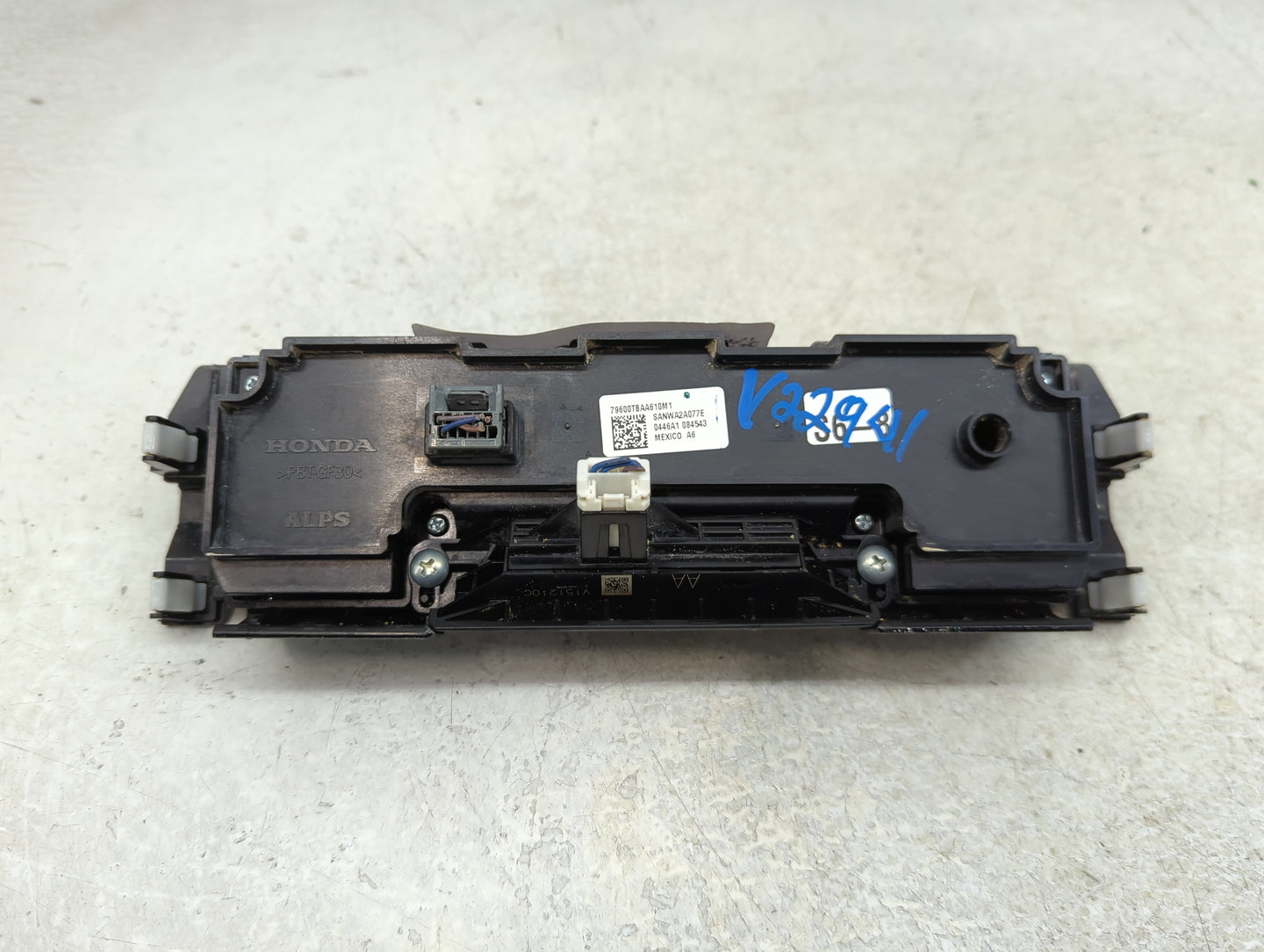 2016-2021 Honda Civic Climate Control Module Temperature AC/Heater Replacement P/N:79600TBAA610M1 Fits OEM Used Auto Parts -