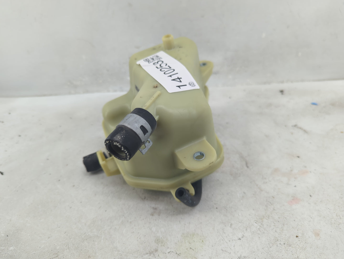 2016-2021 Honda Civic Windshield Washer Fluid Reservoir Bottle Oem - Oemusedautoparts1.com