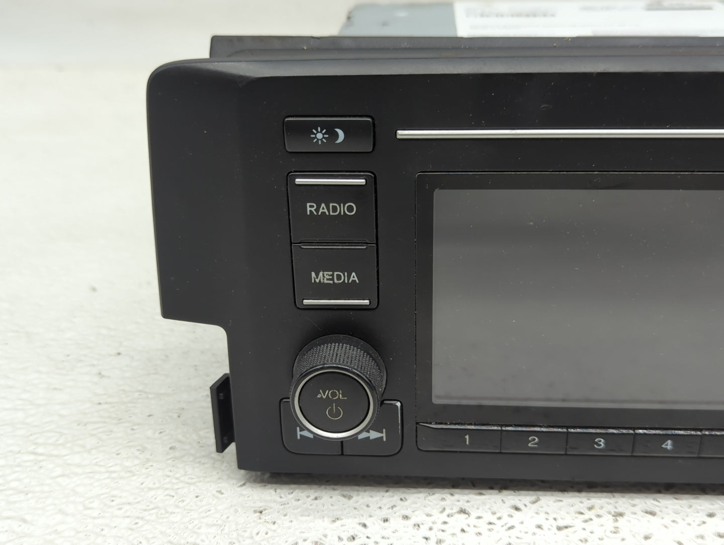 2016-2017 Honda Civic Radio AM FM Cd Player Receiver Replacement P/N:39100-TBA-A11 Fits Fits 2016 2017 OEM Used Auto Parts -