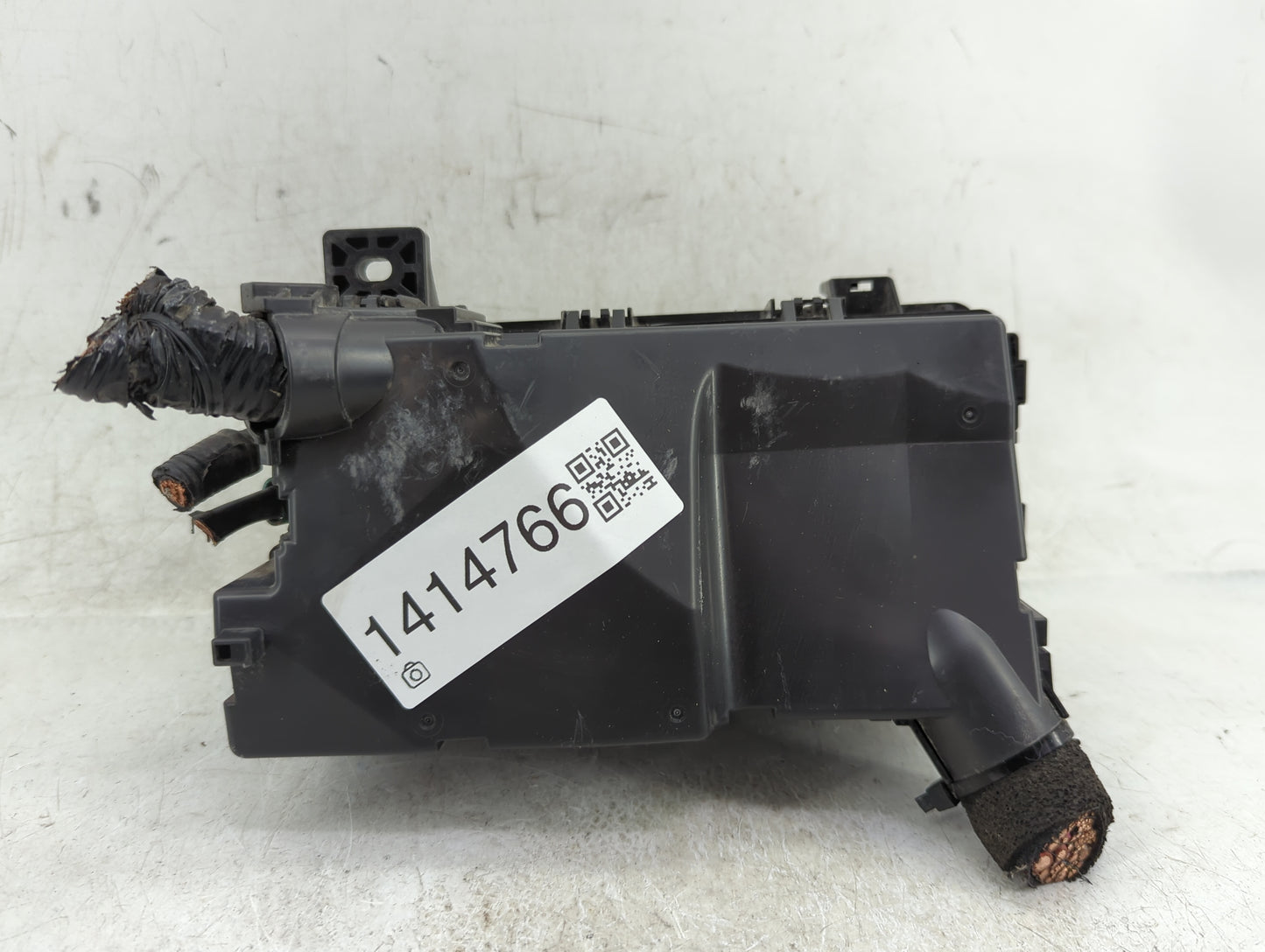 2016-2018 Honda Civic Fusebox Fuse Box Panel Relay Module P/N:TBA A210 A2 Fits Fits 2016 2017 2018 OEM Used Auto Parts - Oem