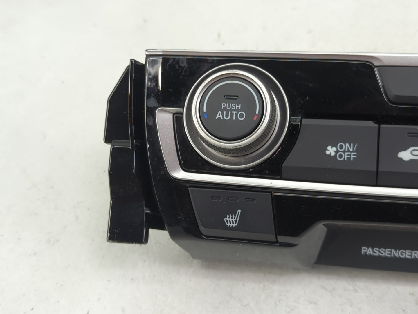 2016-2018 Honda Civic Climate Control Module Temperature AC/Heater Replacement P/N:79600TBAA610M1 SANWA2A077E Fits OEM Used 