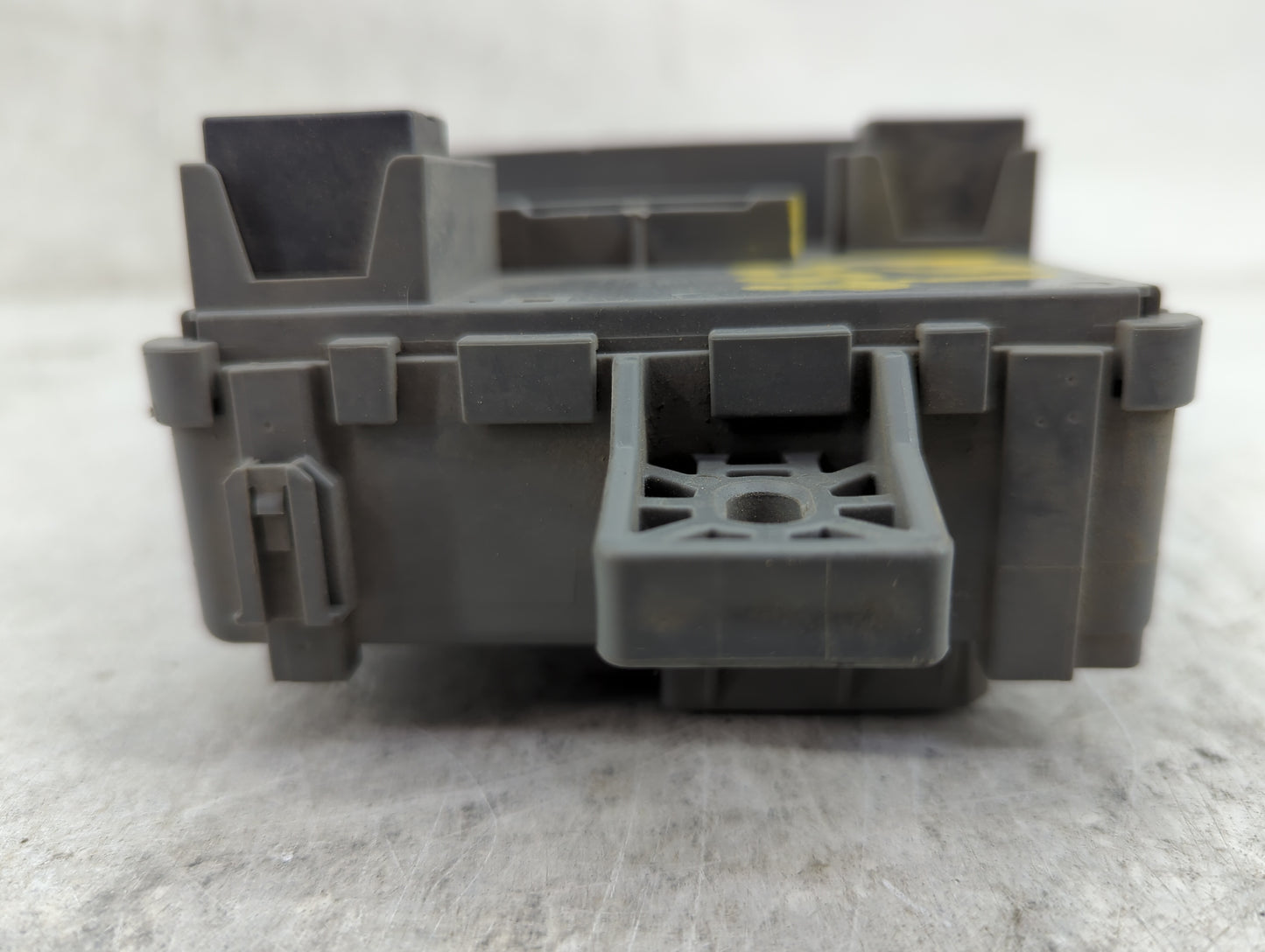 2016-2017 Honda Civic Body Control Module Bcm Inner Cabin Fuse Box - Oemusedautoparts1.com