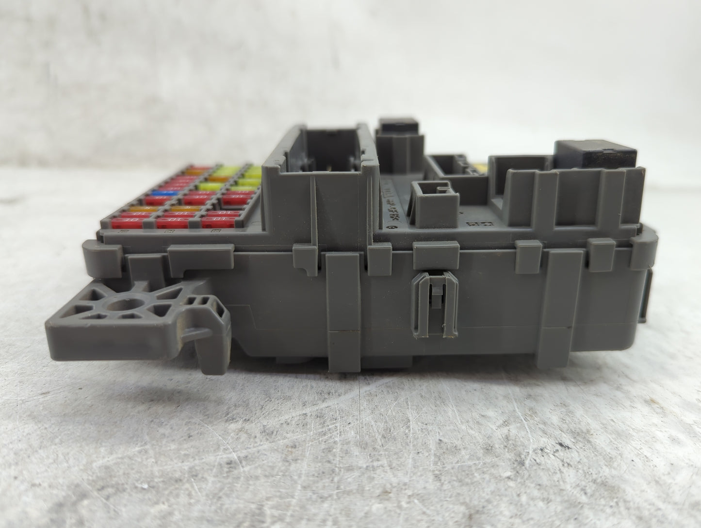 2016-2017 Honda Civic Body Control Module Bcm Inner Cabin Fuse Box - Oemusedautoparts1.com