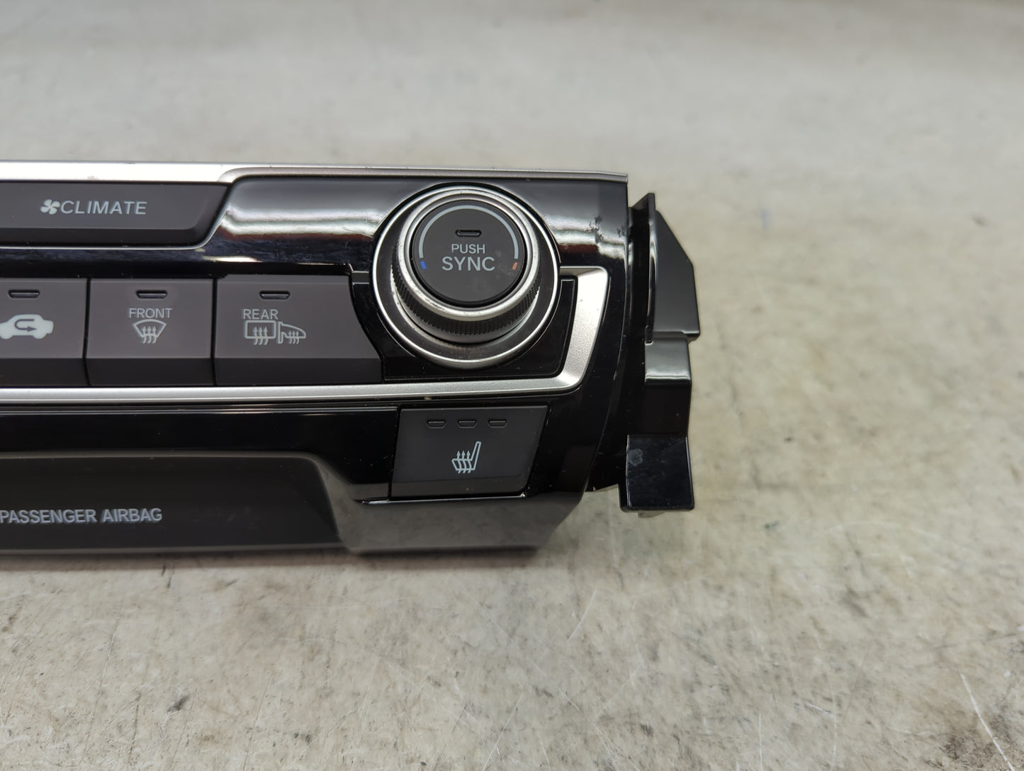 2016-2018 Honda Civic Climate Control Module Temperature AC/Heater Replacement P/N:79600TBAA610M1 SANWA2A077E Fits OEM Used 