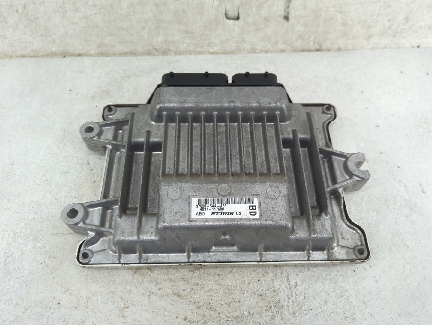 2016-2017 Honda Civic PCM Engine Control Computer ECU ECM PCU OEM P/N:37820-5AA-A56 H037-117680 Fits Fits 2016 2017 OEM Used