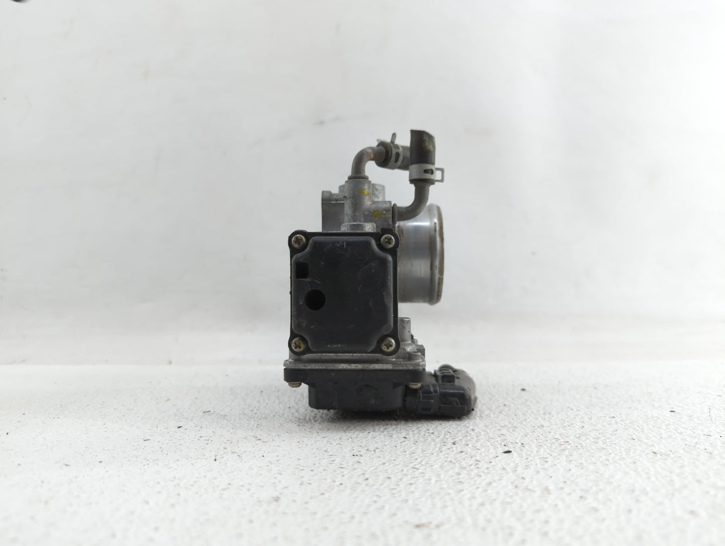 2016-2019 Honda Civic Throttle Body P/N:GMG9A Fits Fits 2016 2017 2018 2019 OEM Used Auto Parts - Oemusedautoparts1.com