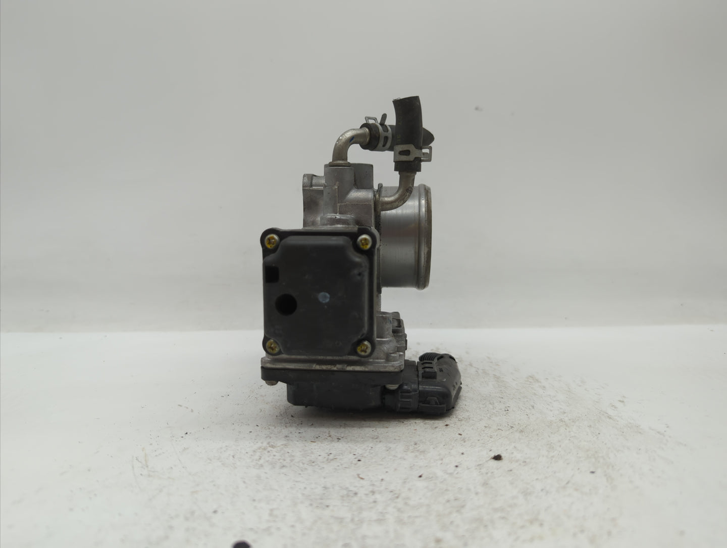 2016-2019 Honda Civic Throttle Body P/N:GMG9A Fits Fits 2016 2017 2018 2019 OEM Used Auto Parts - Oemusedautoparts1.com