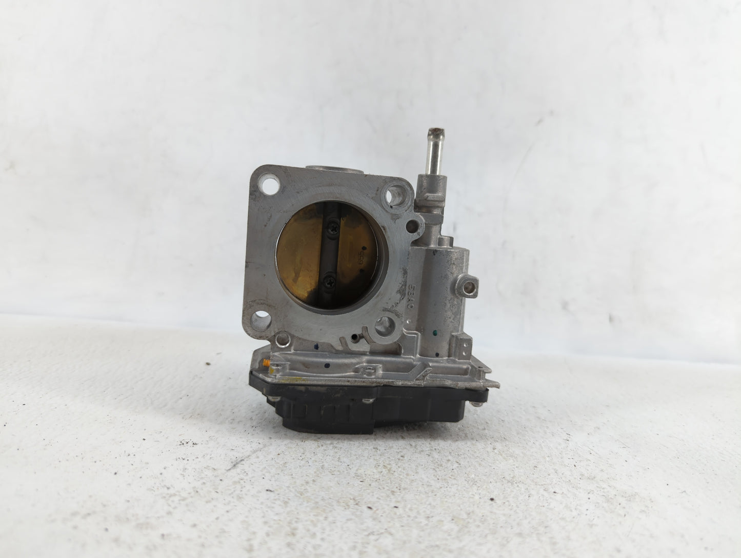 2016-2019 Honda Civic Throttle Body P/N:GMH1A Fits Fits 2016 2017 2018 2019 OEM Used Auto Parts - Oemusedautoparts1.com