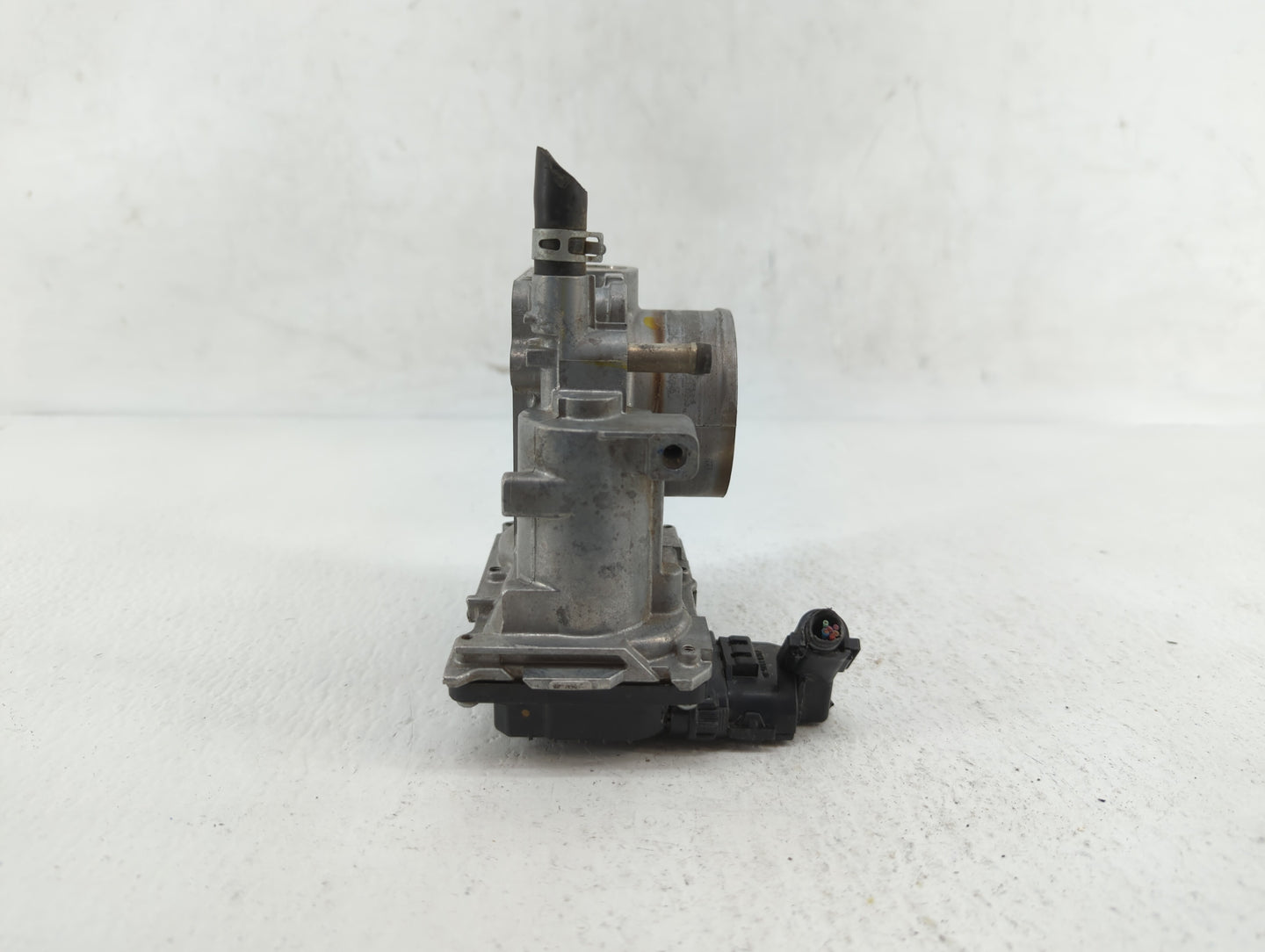 2016-2019 Honda Civic Throttle Body P/N:970994 M51030, GMH1A Fits Fits 2016 2017 2018 2019 OEM Used Auto Parts - Oemusedauto