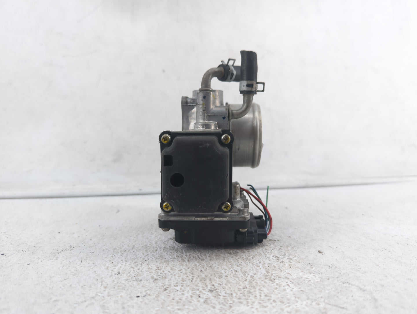2016-2019 Honda Civic Throttle Body P/N:GMG9A Fits Fits 2016 2017 2018 2019 OEM Used Auto Parts - Oemusedautoparts1.com