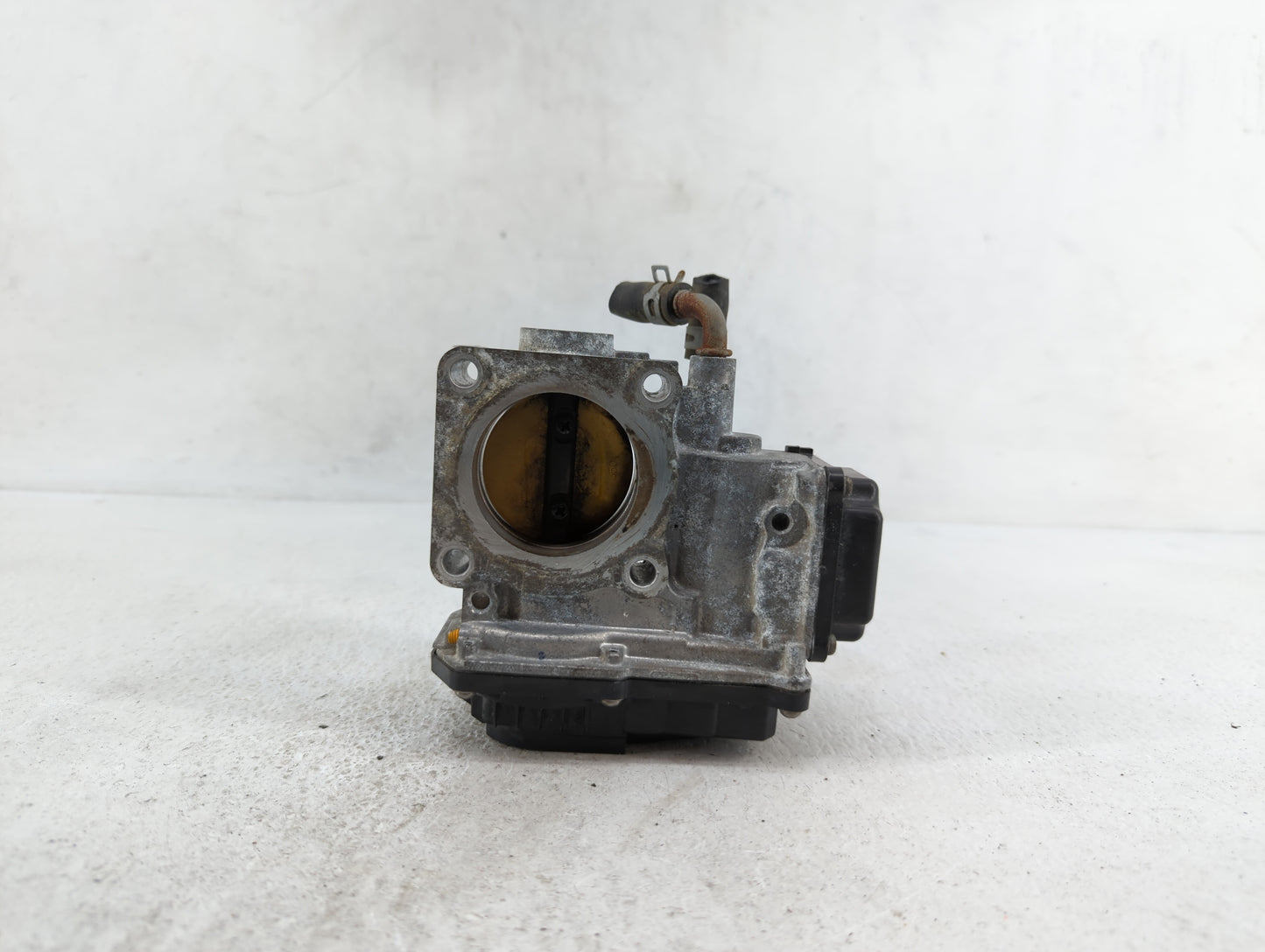 2016-2019 Honda Civic Throttle Body P/N:GMG9A Fits Fits 2016 2017 2018 2019 OEM Used Auto Parts - Oemusedautoparts1.com