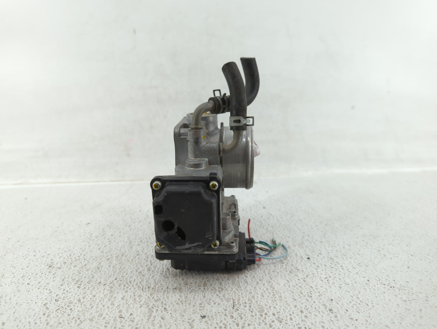 2016-2022 Honda Civic Throttle Body P/N:GMG9A 12648414 Fits Fits 2016 2017 2018 2019 2020 2021 2022 OEM Used Auto Parts - Oe