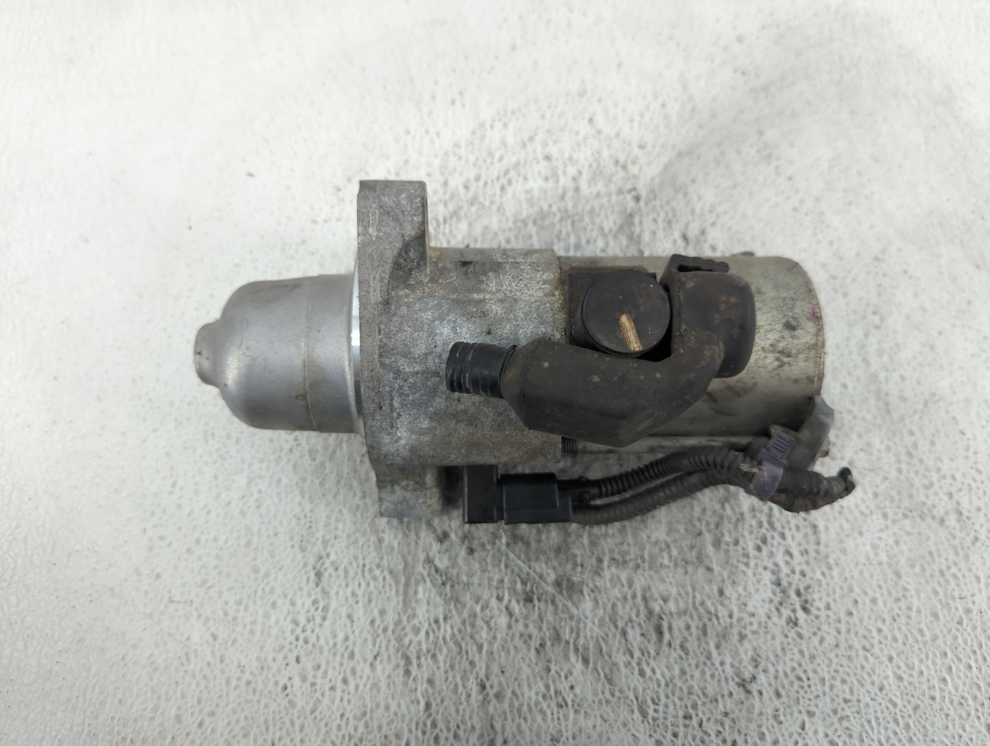 2016-2017 Honda Civic Car Starter Motor Solenoid OEM P/N:SM-75009 Fits Fits 2016 2017 2020 OEM Used Auto Parts - Oemusedauto