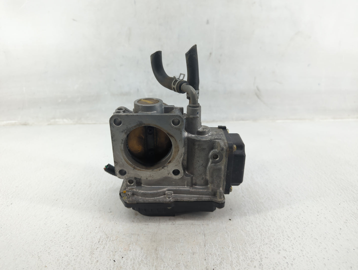 2016-2022 Honda Civic Throttle Body P/N:GMG9A M60516 GMG9A M01110 Fits Fits 2016 2017 2018 2019 2020 2021 2022 OEM Used Auto