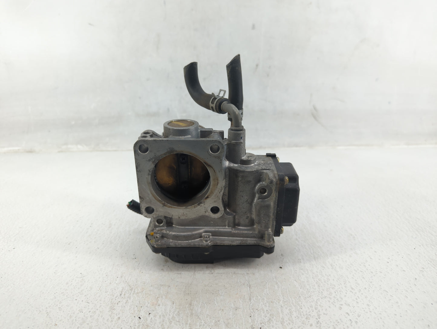 2016-2022 Honda Civic Throttle Body P/N:GMG9A M60516 GMG9A M01110 Fits Fits 2016 2017 2018 2019 2020 2021 2022 OEM Used Auto