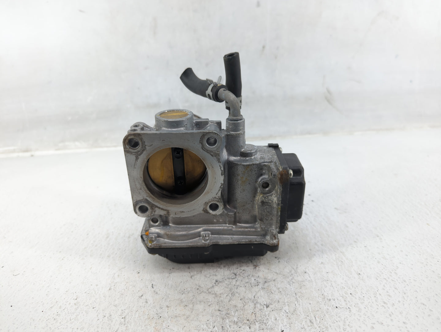 2016-2022 Honda Civic Throttle Body P/N:GMG9A Fits Fits 2016 2017 2018 2019 2020 2021 2022 OEM Used Auto Parts - Oemusedauto