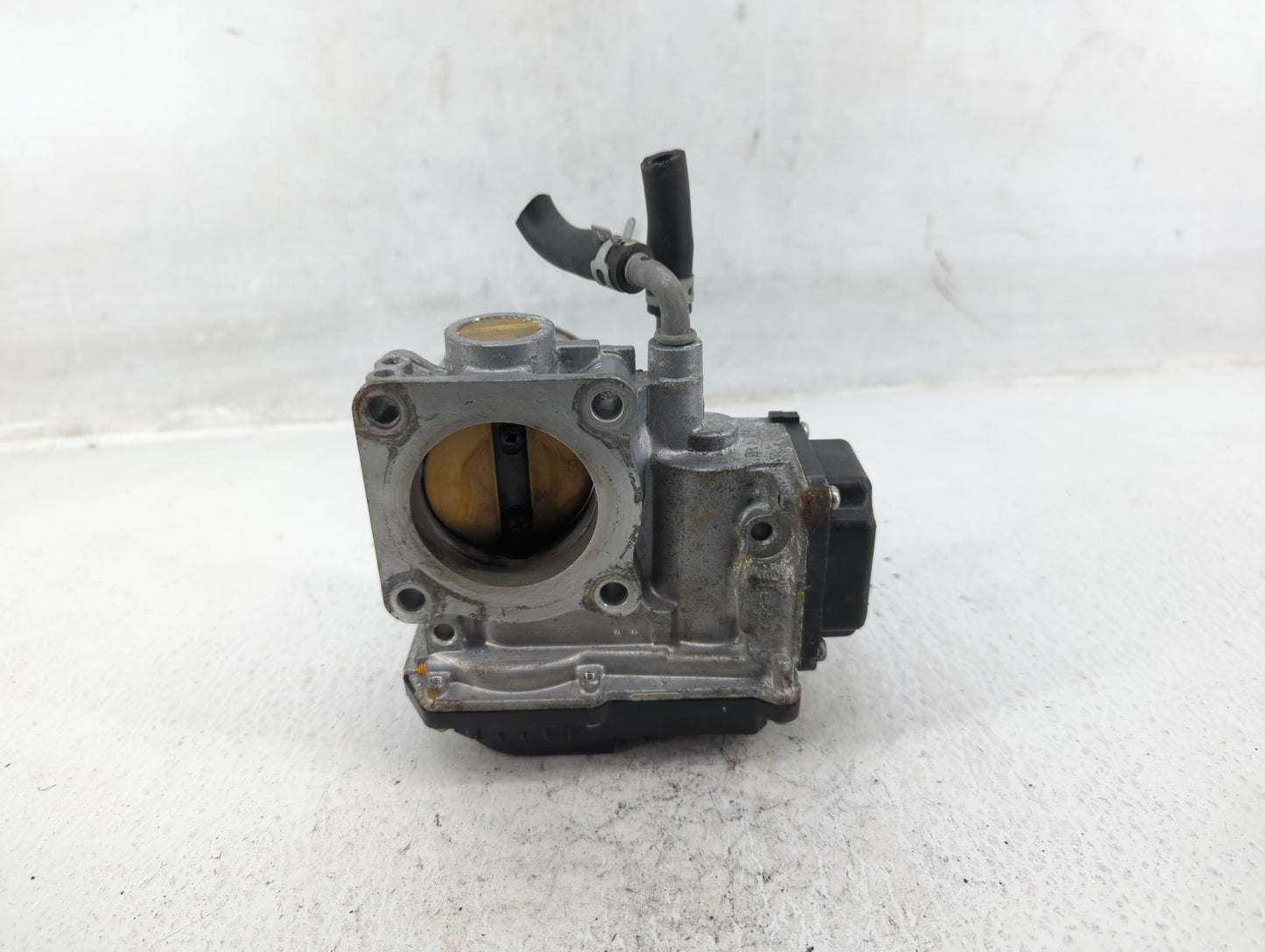 2016-2022 Honda Civic Throttle Body P/N:GMG9A Fits Fits 2016 2017 2018 2019 2020 2021 2022 OEM Used Auto Parts - Oemusedauto