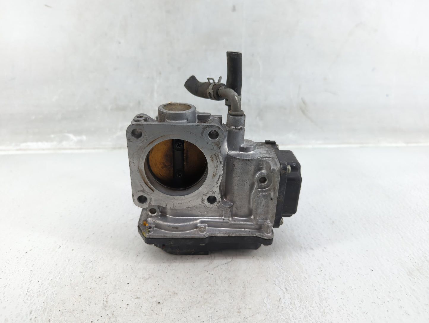 2016-2022 Honda Civic Throttle Body P/N:GMG9A Fits Fits 2016 2017 2018 2019 2020 2021 2022 OEM Used Auto Parts - Oemusedauto