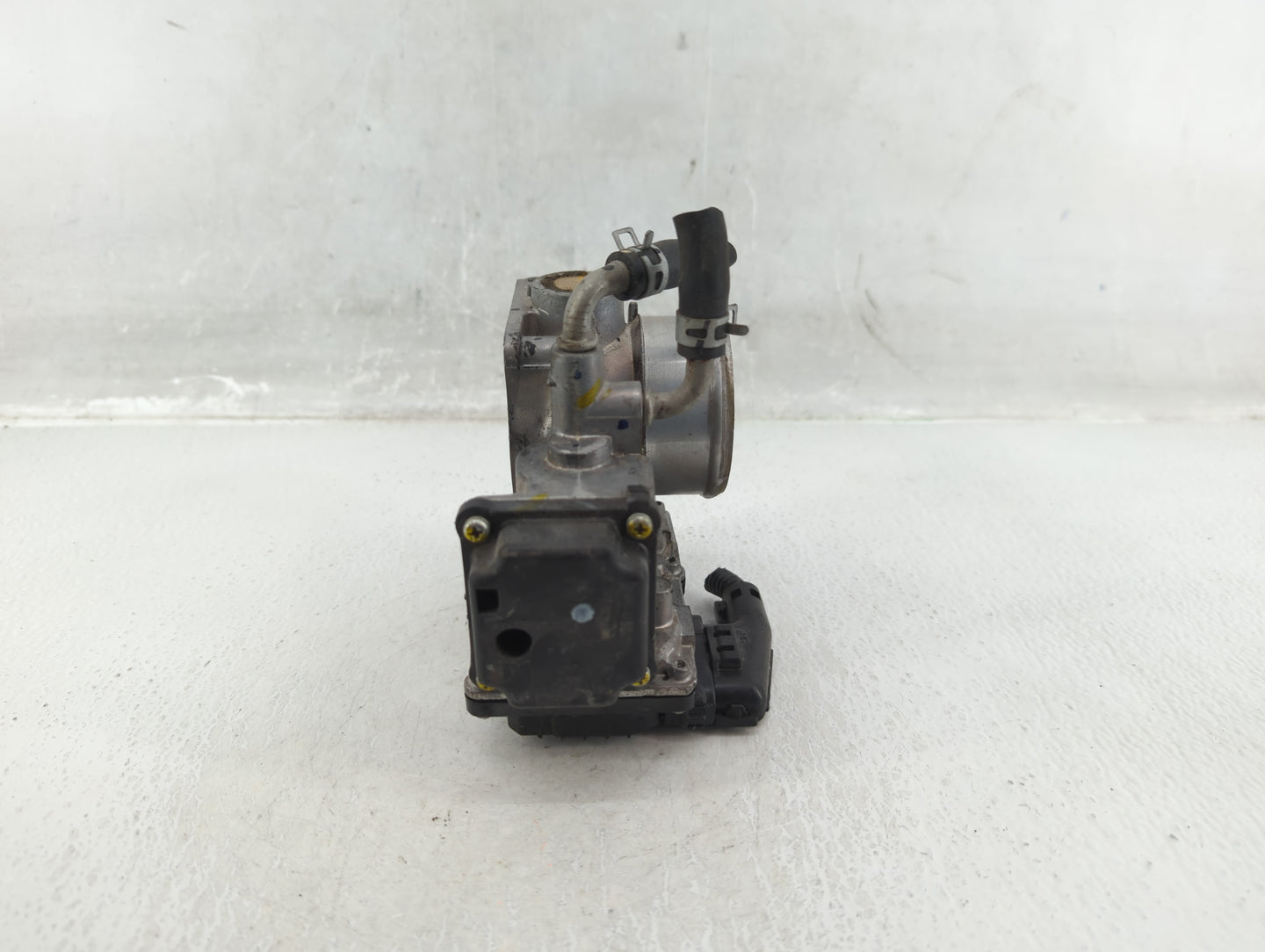 2016-2022 Honda Civic Throttle Body P/N:GMG9A Fits Fits 2016 2017 2018 2019 2020 2021 2022 OEM Used Auto Parts - Oemusedauto