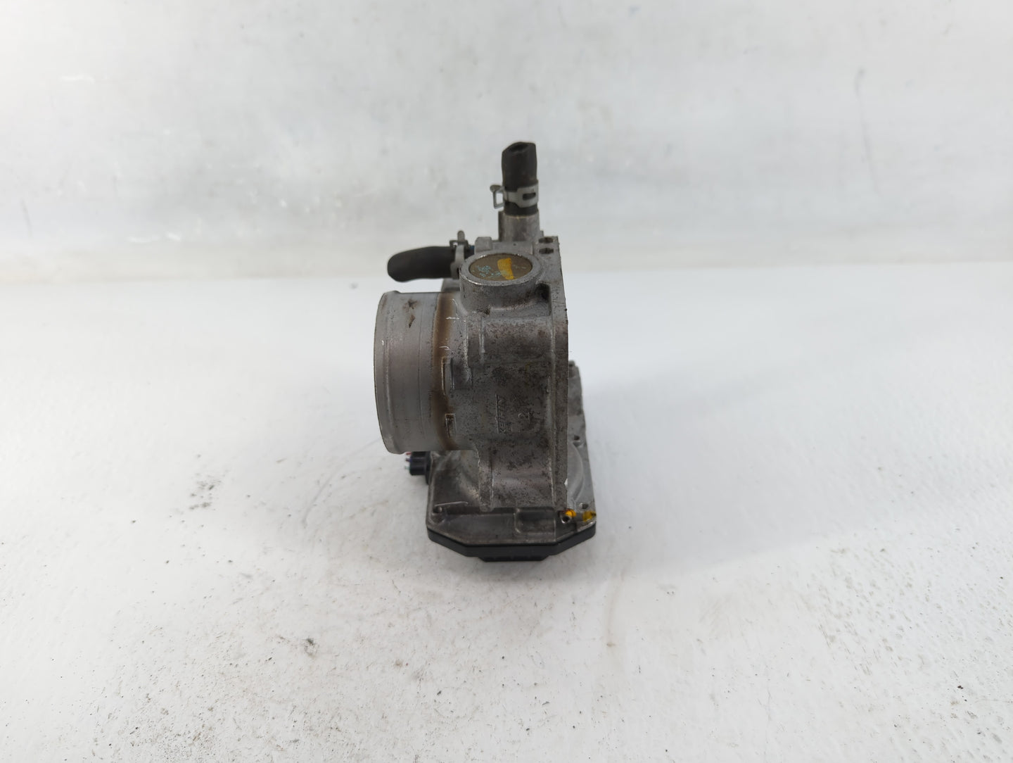 2016-2022 Honda Civic Throttle Body P/N:390859 M60503, GMH1A Fits Fits 2016 2017 2018 2019 2020 2021 2022 OEM Used Auto Part