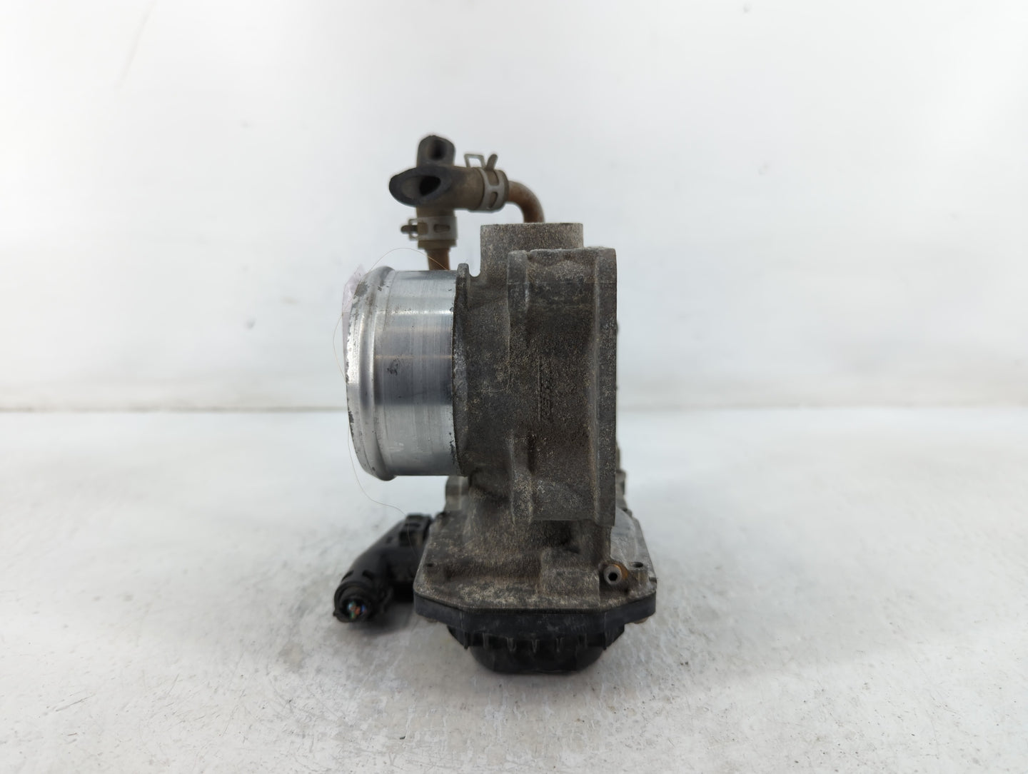 2016-2022 Honda Civic Throttle Body P/N:GMG9A M22856016791 Fits Fits 2016 2017 2018 2019 2020 2021 2022 OEM Used Auto Parts 