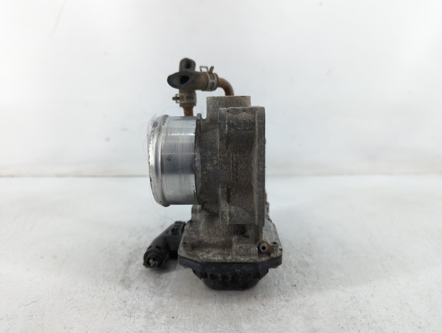 2016-2022 Honda Civic Throttle Body P/N:GMG9A M22856016791 Fits Fits 2016 2017 2018 2019 2020 2021 2022 OEM Used Auto Parts 