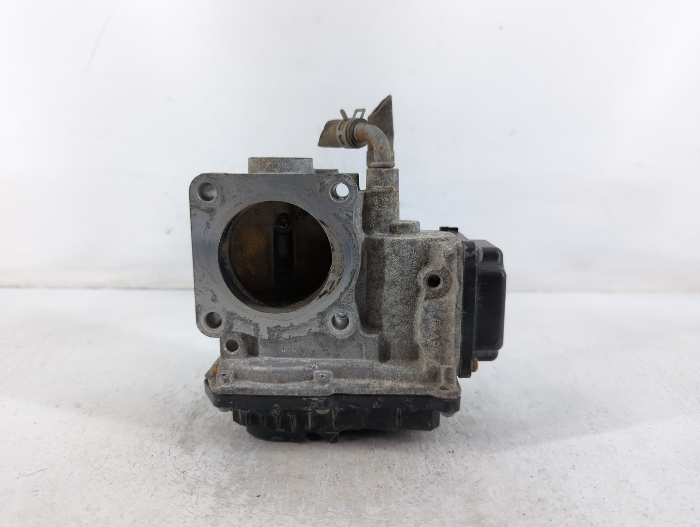 2016-2022 Honda Civic Throttle Body P/N:GMG9A M22856016791 Fits Fits 2016 2017 2018 2019 2020 2021 2022 OEM Used Auto Parts 