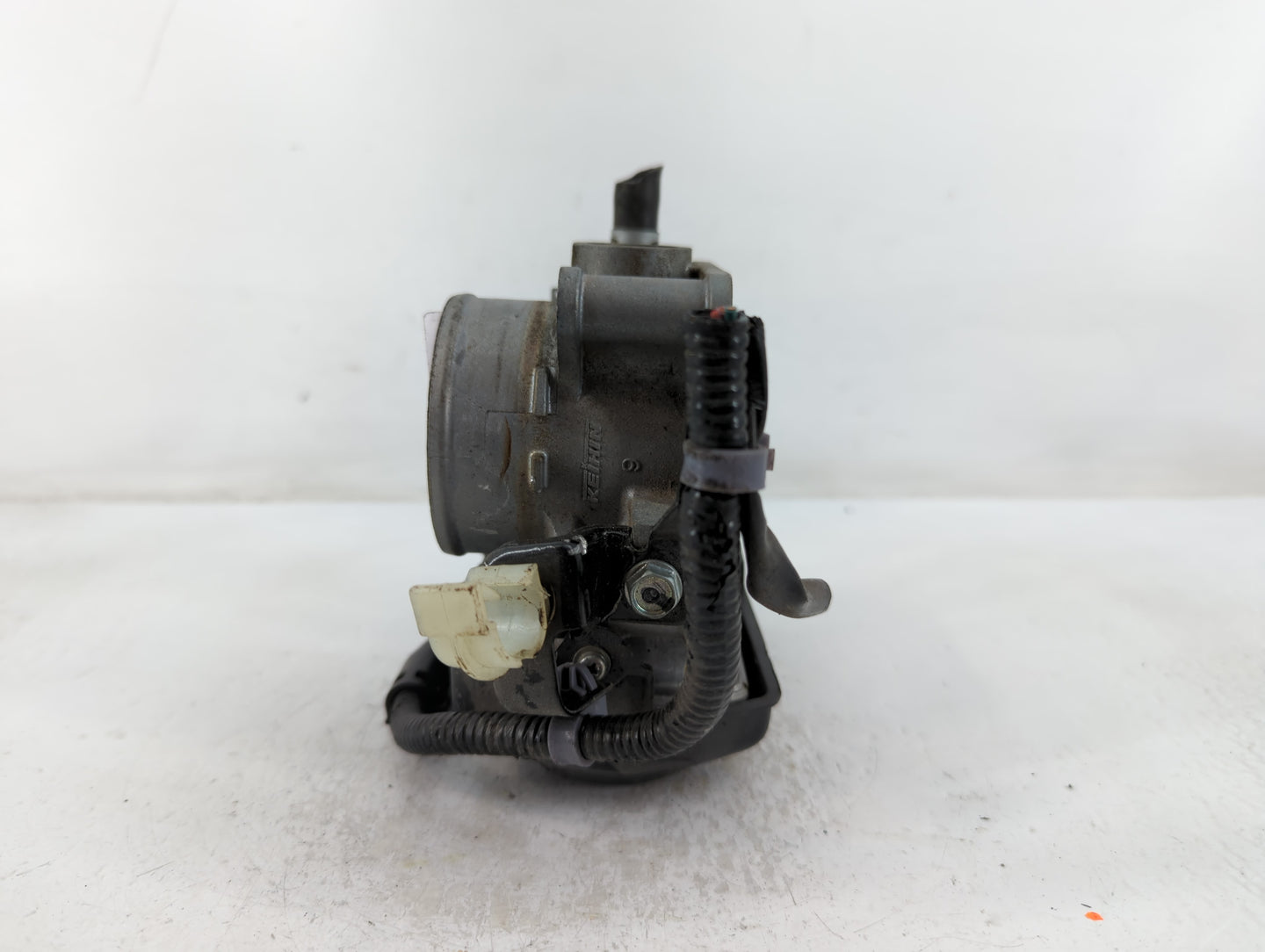 2016-2022 Honda Civic Throttle Body P/N:U38497347106 GMF4A Fits Fits 2016 2017 2018 2019 2020 2021 2022 OEM Used Auto Parts 