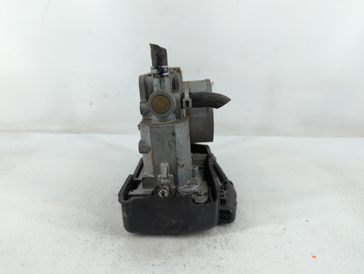 2016-2022 Honda Civic Throttle Body P/N:U38497347106 GMF4A Fits Fits 2016 2017 2018 2019 2020 2021 2022 OEM Used Auto Parts 